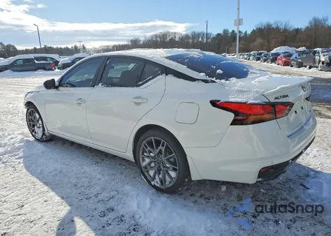 2023 Nissan Altima Sr z USA, uszkodzony, nr VIN 1N4AL4CV4PN420728